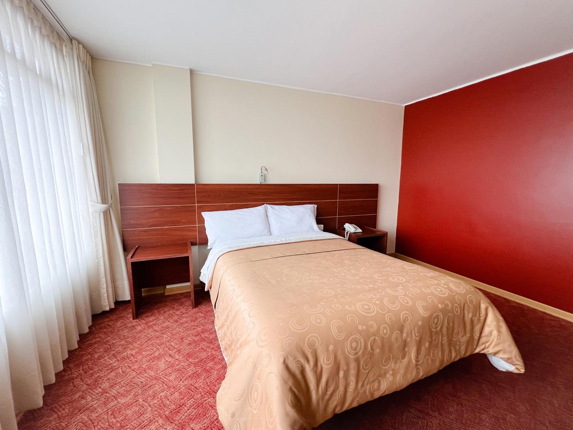 Hotel Flor De Los Andes Tulcán Extérieur photo